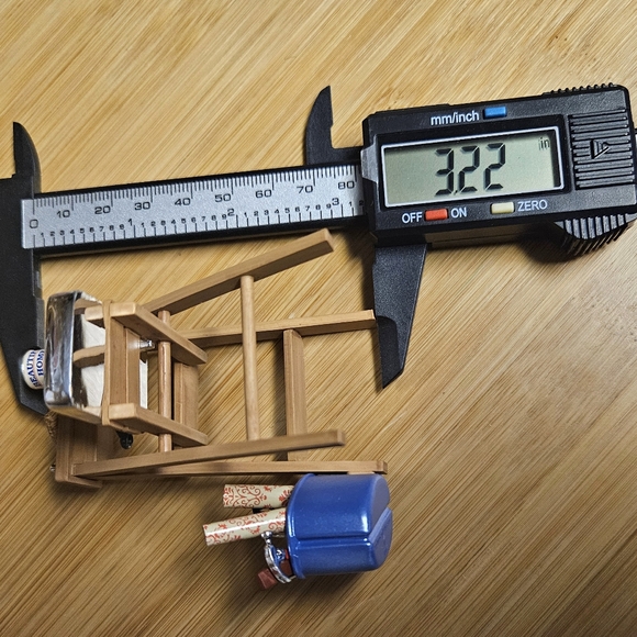 Hallmark Christmas Keepsake Ornament Home Improvement Pro 2006 QXG2303 - Picture 9 of 10